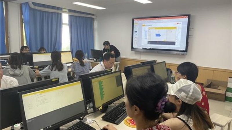 课程设置是培训机构的核心竞争力。一个合理的课程设置应包括以下内容：